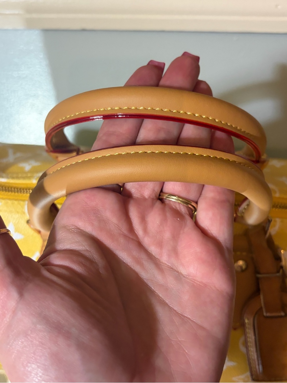 Louis Vuitton Yellow & White Monogram Speedy 40 Bandoulière Crossbody - Picture 5 of 9
